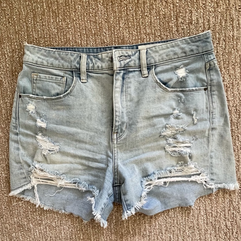 Like New treasure&bond distressed denim shorts